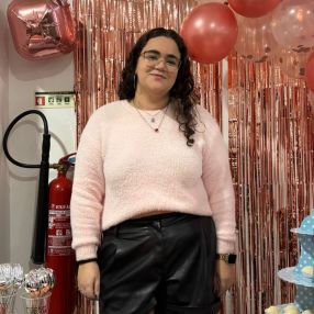 Patrícia, Babysitter em Vialonga