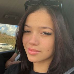 Maira, Babysitter em Loulé