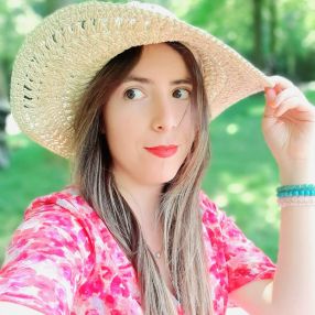 Leonora, Babysitter em Porto Salvo