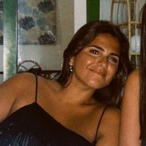 Leonor, Babysitter em Seixal