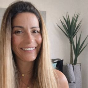 Vera, Babysitter em Olhão