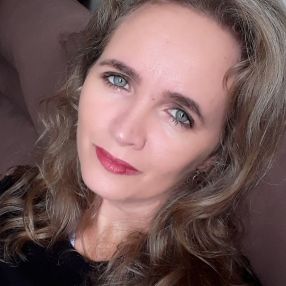 Maria Helena, Babysitter em Espinho