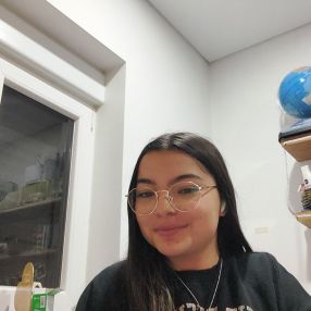 Sofia, Babysitter em Oliveira de Azeméis