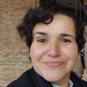 Bruna, Babysitter em Oeiras
