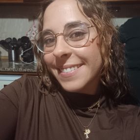 Ligia, Babysitter em Espinho