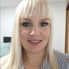 Márcia, Babysitter em Ovar