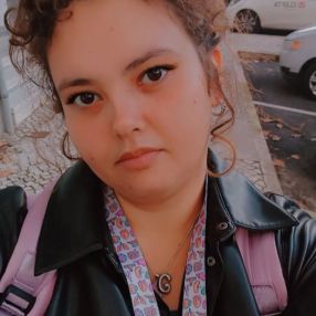 Delary, Babysitter in Lisboa