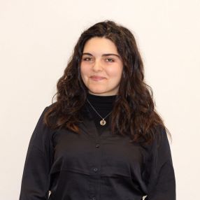 Jessica, Babysitter em Almada