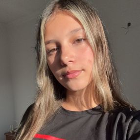 Iaraa, Babysitter em Paços de Ferreira