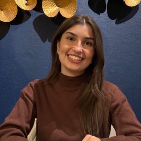 Beatriz, Babysitter em Seixal