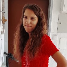 Bruna, Babysitter em Lisboa
