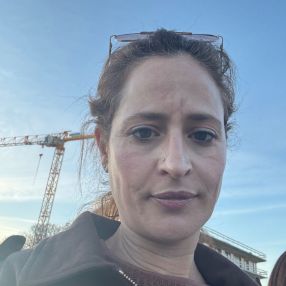 Maria, Babysitter em Odivelas