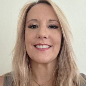 Carla, Babysitter em Setúbal