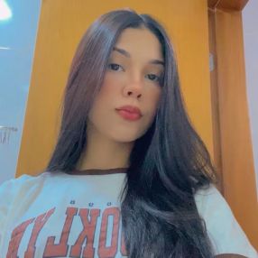 Lorraine, Babysitter em Leiria