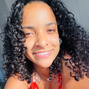Mayra, Babysitter in Loures