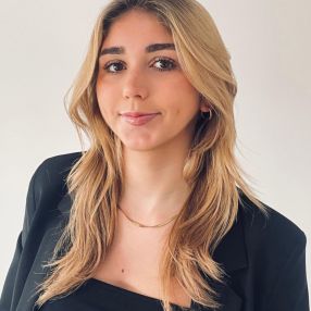 Leonor, Babysitter em Matosinhos