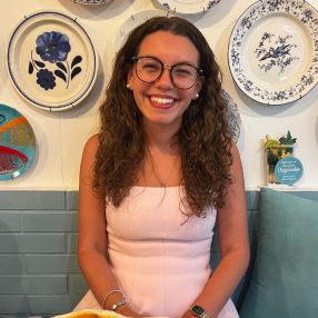 Leonor, Babysitter em Silves
