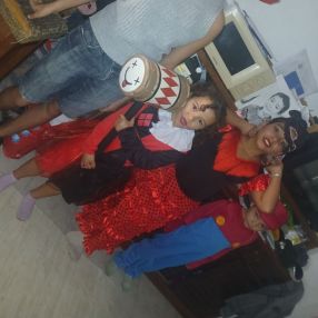 Nadia, Família em Lagos