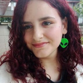 Sara, Babysitter em Barcelos