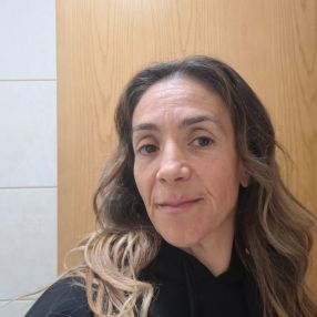 Márcia, Babysitter em Lousada