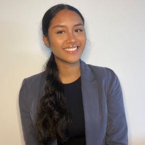 Nicole, Babysitter em Ílhavo