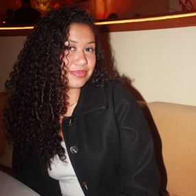 Carolina, Babysitter em Oeiras