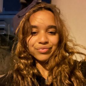 Skye, Babysitter em Albergaria-a-Velha