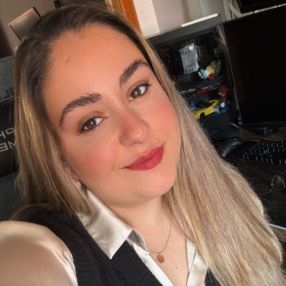 Mariana, Babysitter em Odivelas