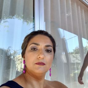 Ana, Babysitter em Lagoa