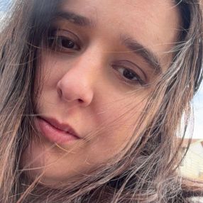 Linda, Família em Gandra