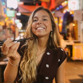 Carolina, Babysitter em Maia