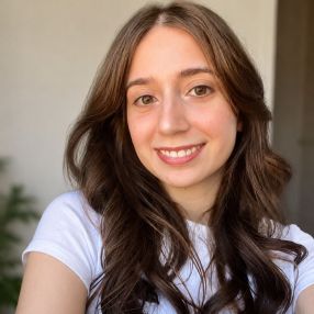 Sofia, Babysitter em Senhora da Hora