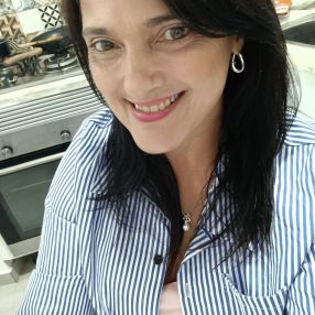 Solange, Babysitter em Olhão