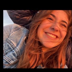 Alice, Babysitter em Almada