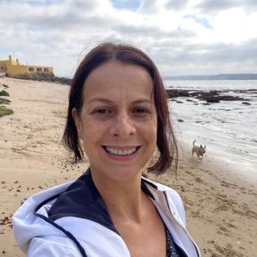 Renata, Babysitter em Guimarães