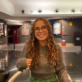 Ludmylla, Babysitter em Santarém