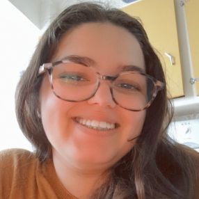 Ines, Babysitter em Alenquer
