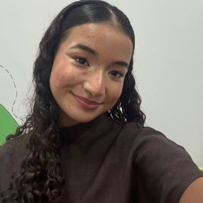 Giovanna, Babysitter em Torres Vedras