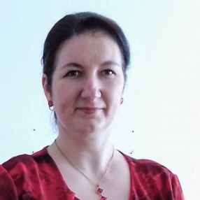 Dida, Babysitter în Curtea de Argeș