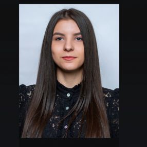 Georgiana, Babysitter în Zărnești