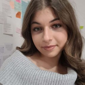 Delia, Babysitter in Oradea