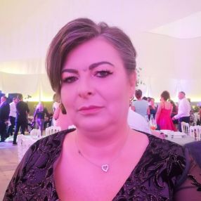 Alina, Babysitter în Pitești
