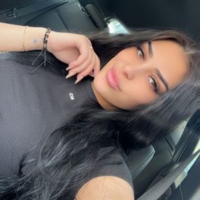 Nicoleta, Babysitter în Medgidia