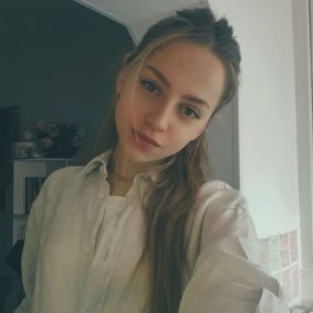 Ruxandra, Babysitter in București