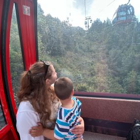 Dalina, Babysitter în Brașov