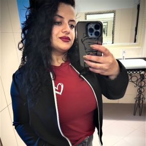 Lavinia, Babysitter in Focșani