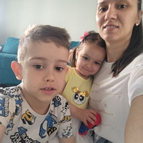 Camelia, Familie în Brăila