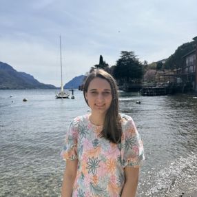 Paula, Babysitter în Zalău