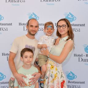 Madalina, Familie în Constanța