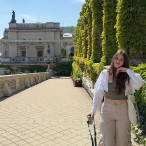 Irina, Babysitter in Moșnița Veche